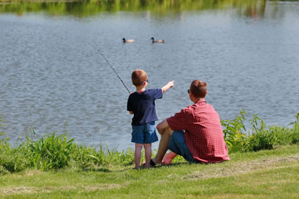 Fischen am Teich